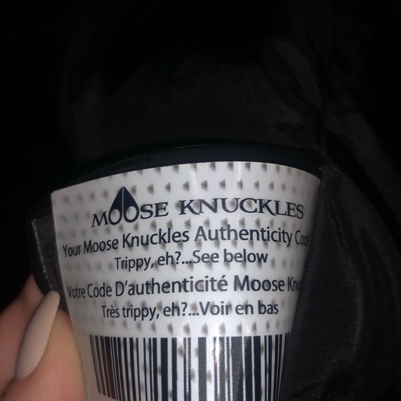 Men’s Moose Knuckle Parka XXL - Picture 6 of 6